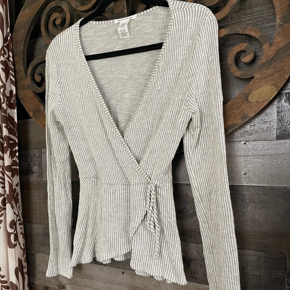 Faux Wrap Top Tie V Neck Pin Stripe Boho Preppy Minimalist Blouse - Picture 4 of 16